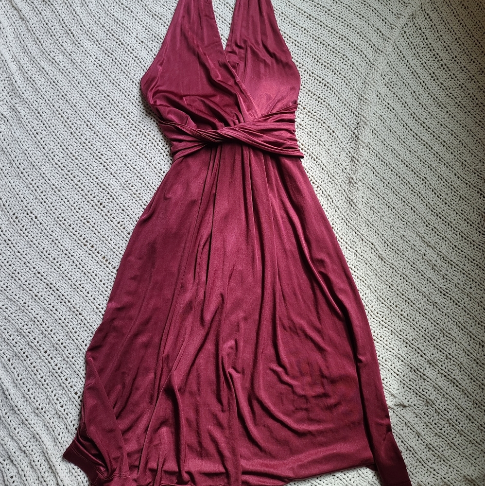 Bcbgmaxazria burgundy midi halter evening dress